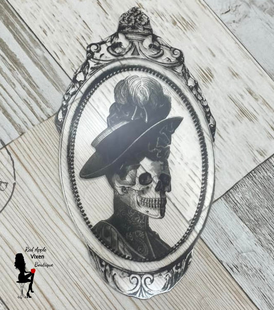 Victorian Skull Cameo Clear Bookmark - Sassy Chick Clothing