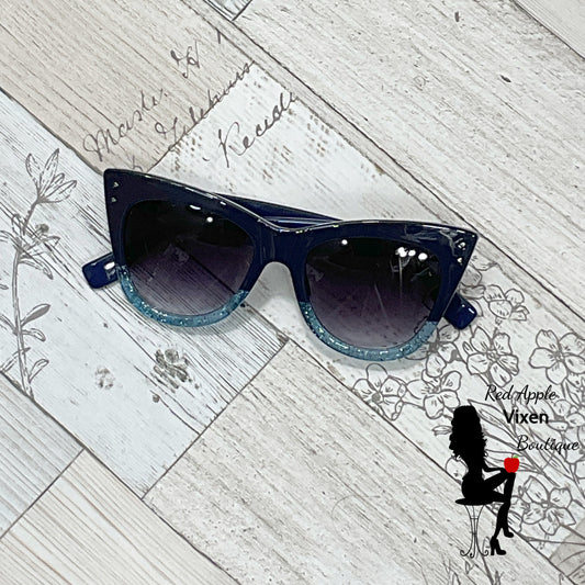 Poolside Black & Blue Frame Sunglasses - Sassy Chick Clothing