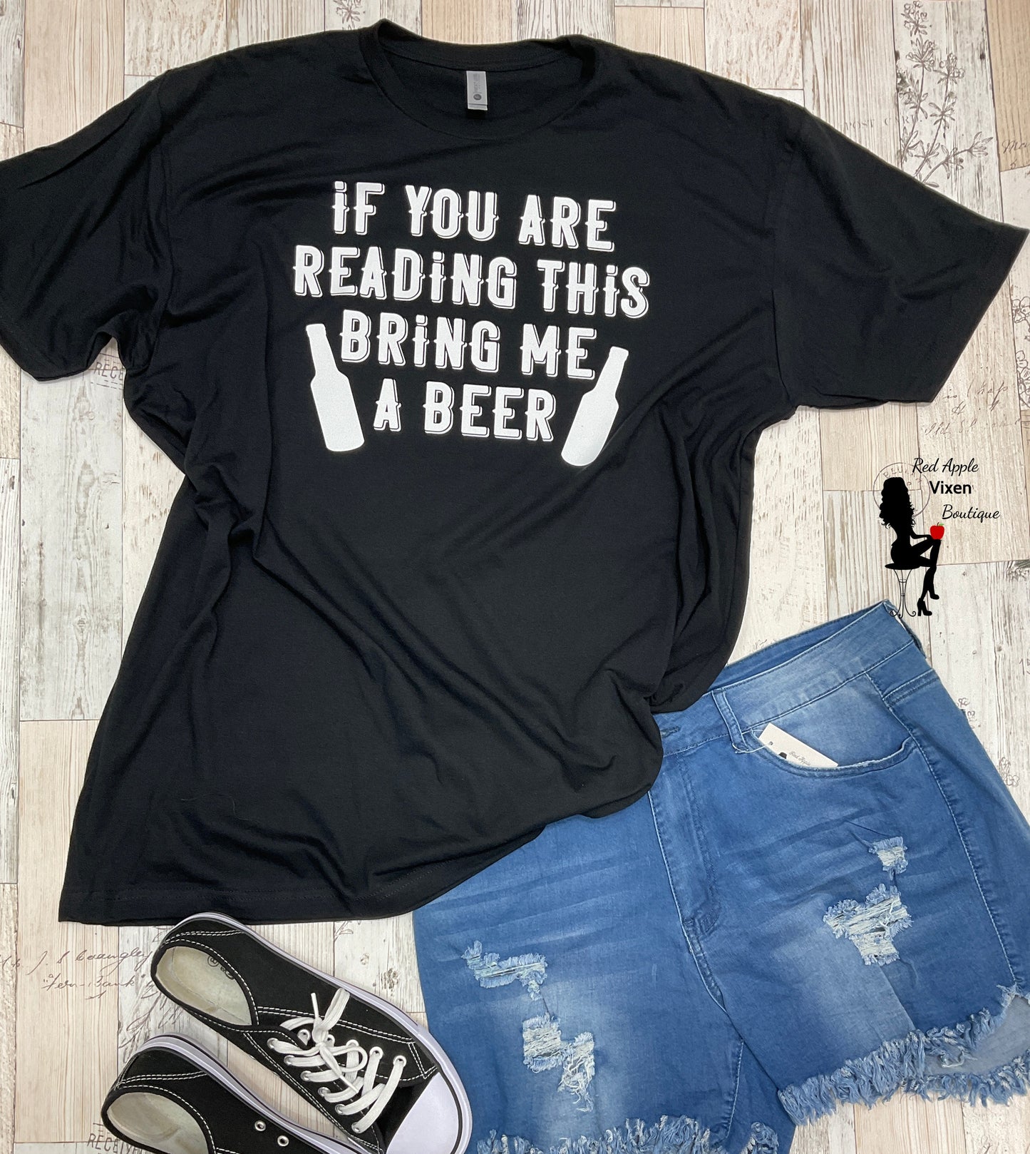 If You Can Read This Graphic Tee - Sassy Chick Clothing