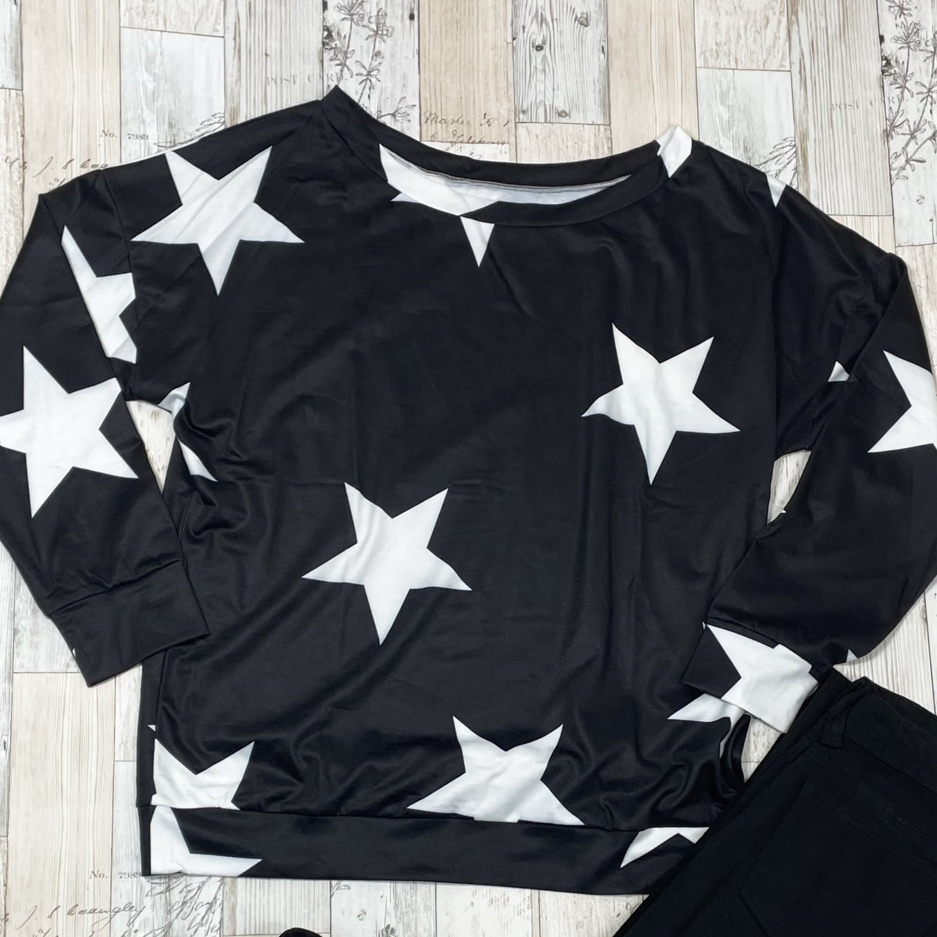 Black and White Star Print Sweatshirt - Sassy Chick Clothing